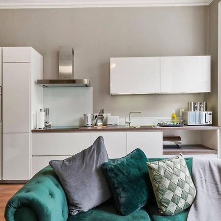 Lovely Central Wakefield Apartment - Parking Dış mekan fotoğraf