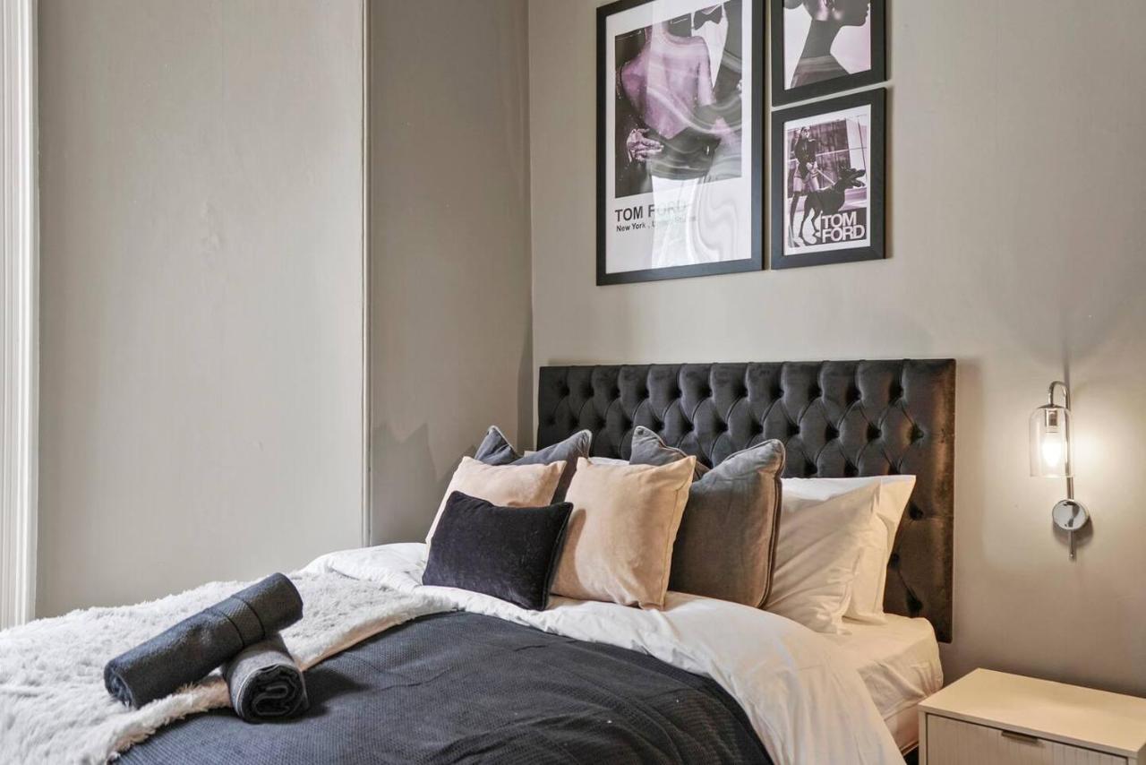 Lovely Central Wakefield Apartment - Parking Dış mekan fotoğraf